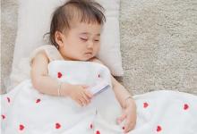 嬰兒濕疹應該怎么做才能好得快呢