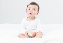 寶寶低熱會引起嘔吐嗎有什么癥狀呢
