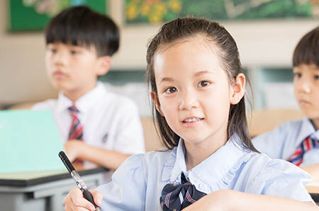 四葉草簡(jiǎn)筆畫怎么畫5