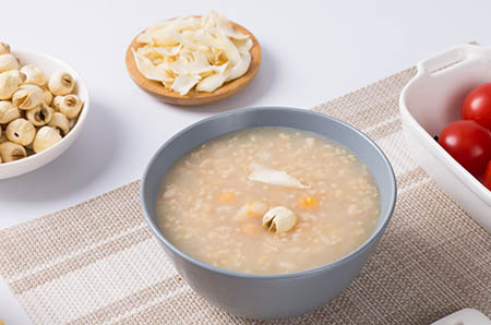 卡通奶牛簡(jiǎn)筆畫的畫法4