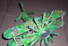 孩子們用罐頭手工制作螺旋槳飛機(jī)！