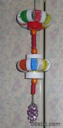 如何用廢舊瓶蓋手工制作小燈籠