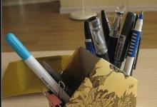 廢物利用手工制作的廢牙膏盒手工制作成筆筒